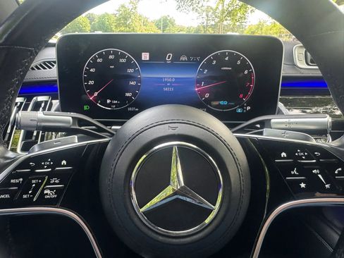 Used 2021 Mercedes-Benz S 580 4MATIC Sedan w/ AMG Line image 46