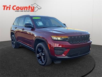 Used 2023 Jeep Grand Cherokee Altitude