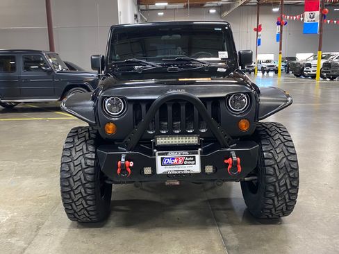 Used 2011 Jeep Wrangler Sport w/ Black Appearance Group AWD/4WD image 9