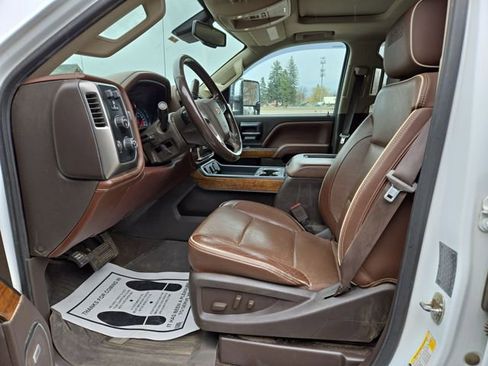 Used 2019 Chevrolet Silverado 3500 High Country w/ Duramax Plus Package image 2