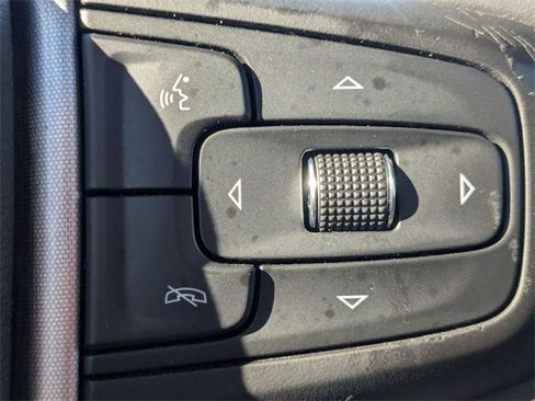 Used 2023 GMC Yukon SLT image 21