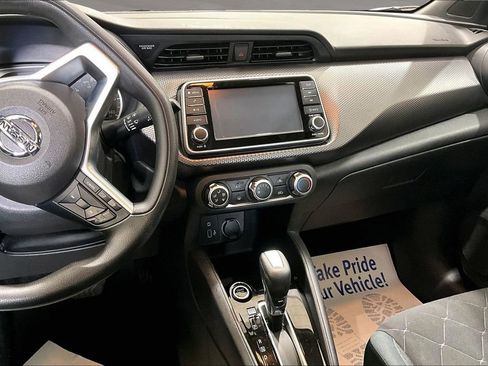 Used 2020 Nissan Kicks S image 5