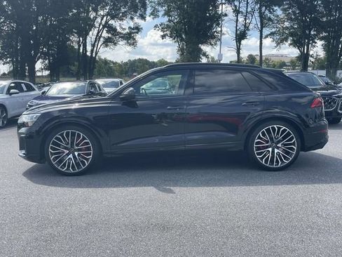 Certified 2025 Audi SQ8 Prestige w/ Prestige Package AWD/4WD image 4