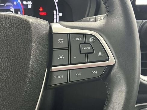 Used 2025 Toyota Grand Highlander FWD image 31