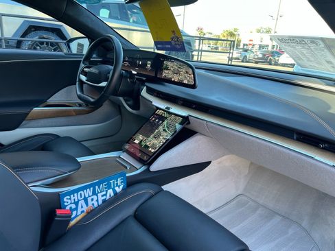 Used 2024 Lucid Air Touring image 59