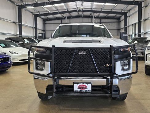Used 2023 Chevrolet Silverado 2500 W/T w/ WT Convenience Package AWD/4WD image 2