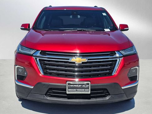 Used 2023 Chevrolet Traverse LT FWD image 8