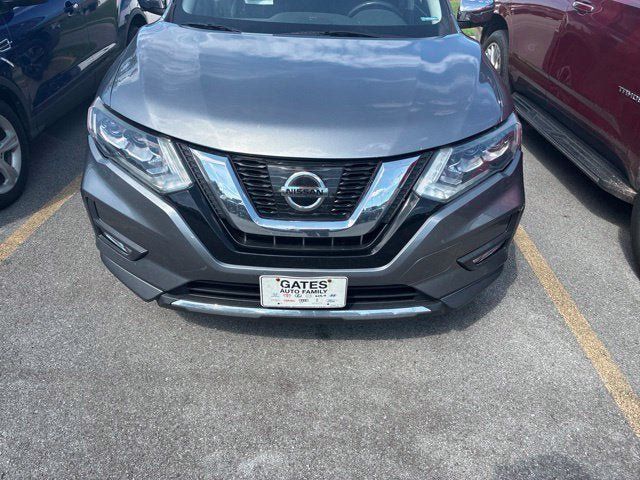 Used 2017 Nissan Rogue SL w/ SL Premium Package FWD image 10