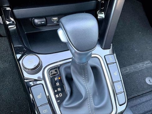 Used 2025 Kia Seltos X-Line AWD/4WD image 30