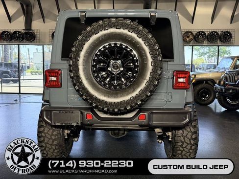 Used 2025 Jeep Wrangler Unlimited Sahara w/ Safety Group AWD/4WD image 11