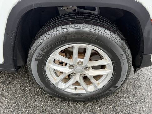 Certified 2021 Jeep Grand Cherokee L Laredo w/ Luxury Tech Group I image 15