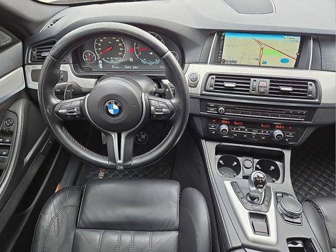 Used 2015 BMW M5 image 16