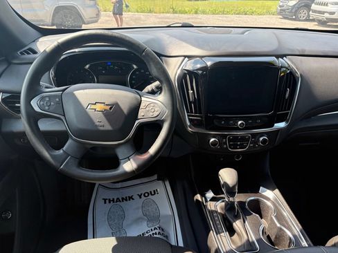 Used 2023 Chevrolet Traverse LT w/ LPO, Cargo Package AWD/4WD image 28