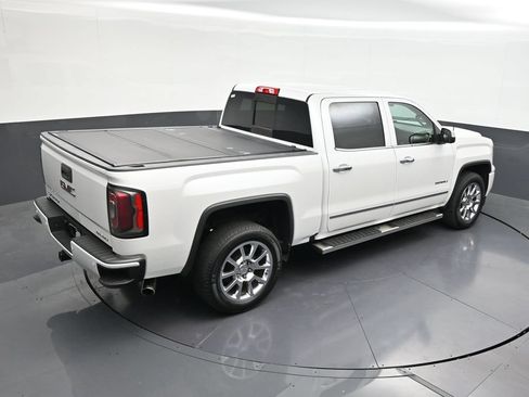 Used 2017 GMC Sierra 1500 Denali RWD image 19