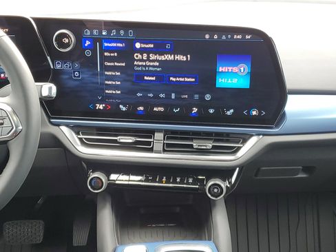 New 2026 Chevrolet Equinox EV LT image 23