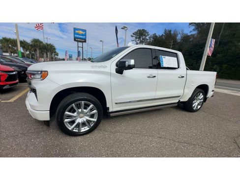 Used 2025 Chevrolet Silverado 1500 High Country image 6