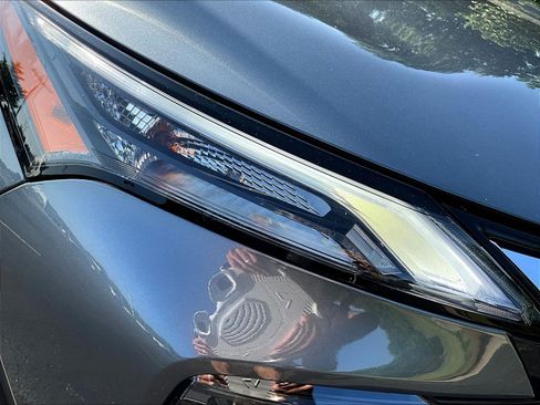 Used 2026 Nissan Rogue SL FWD image 32