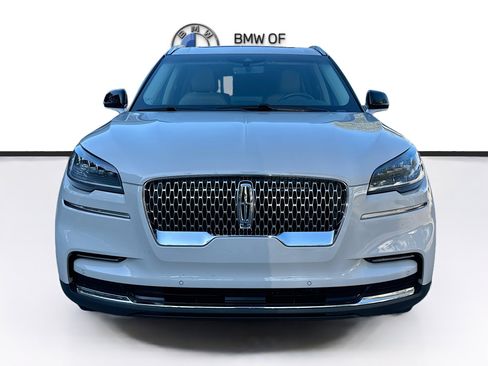 Used 2022 Lincoln Aviator Reserve w/ Elements Package Plus image 2