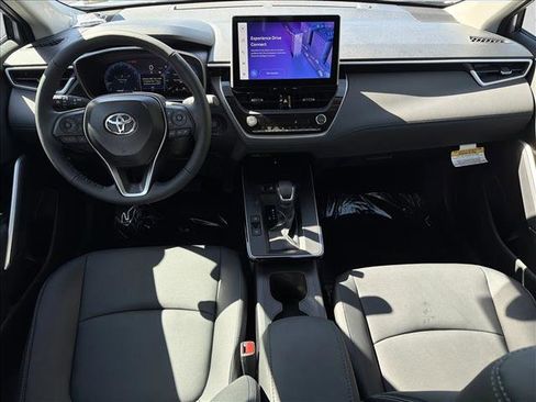 Used 2026 Toyota Corolla Cross XLE w/ Convenience Package image 20