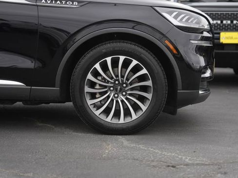 Used 2022 Lincoln Aviator Reserve w/ Elements Package Plus image 4