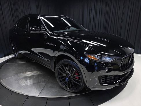 Used 2018 Maserati Levante GranSport image 54