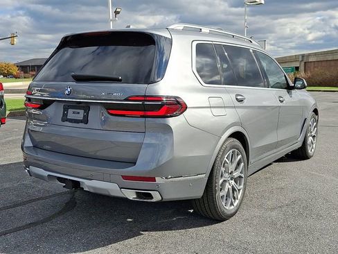 Used 2026 BMW X7 xDrive40i w/ Premium Package image 4