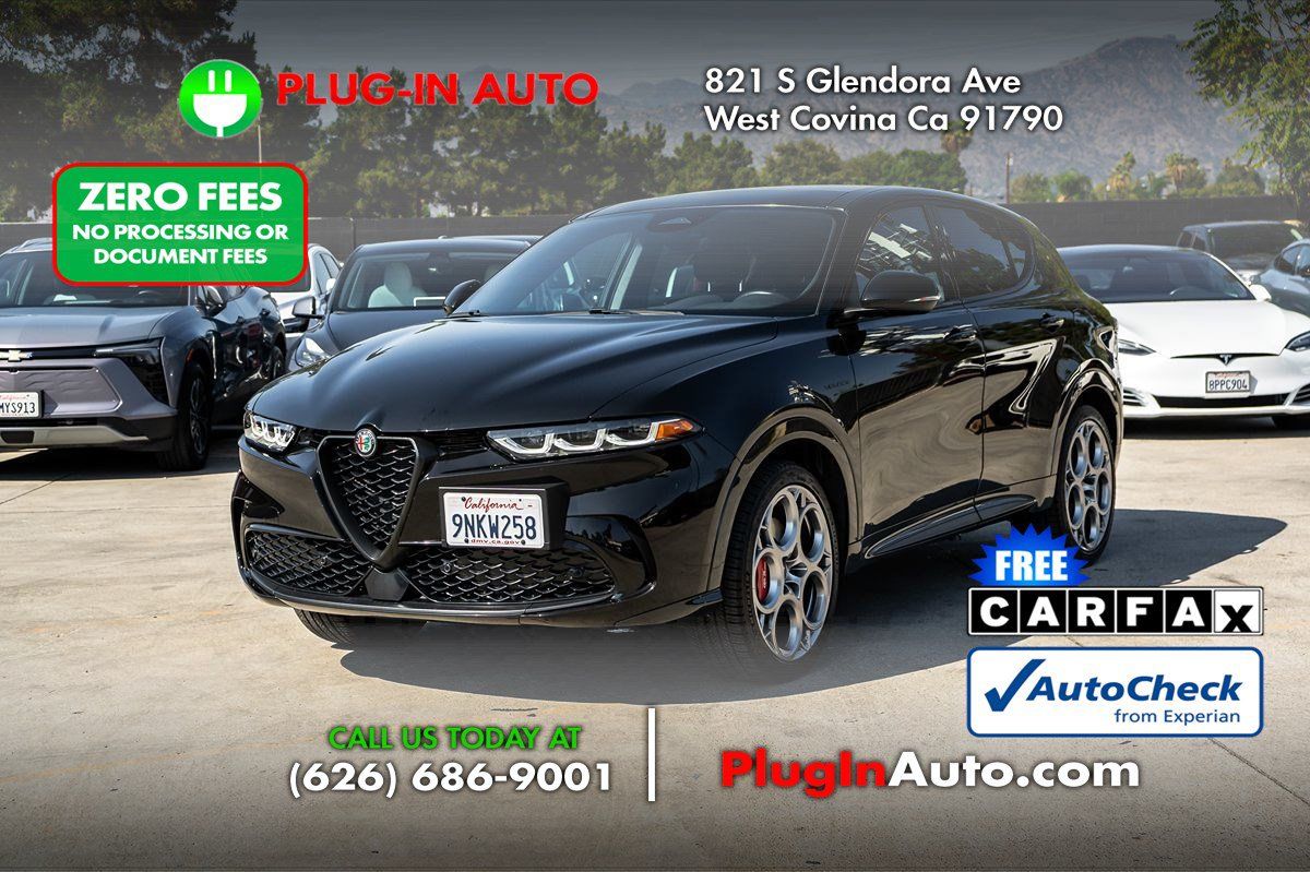 Used 2024 Alfa Romeo Tonale Veloce w/ Premium Interior Package AWD/4WD image 1