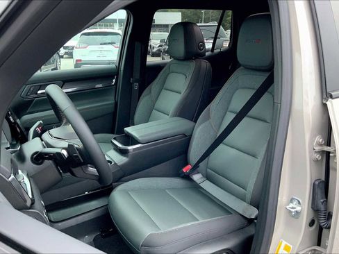 New 2026 GMC Terrain AT4 w/ Convenience Package III image 9