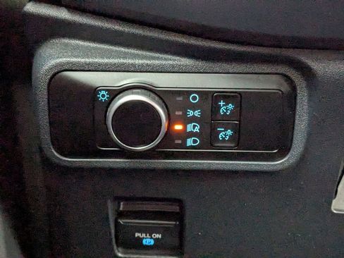 Used 2025 Ford Bronco Badlands image 22