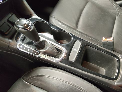 Used 2017 Chevrolet Cruze Premier image 26