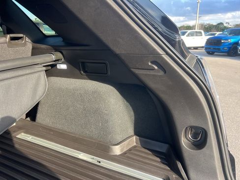 Used 2020 Cadillac XT5 Sportv image 38