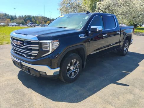 Used 2025 GMC Sierra 1500 SLT AWD/4WD image 4