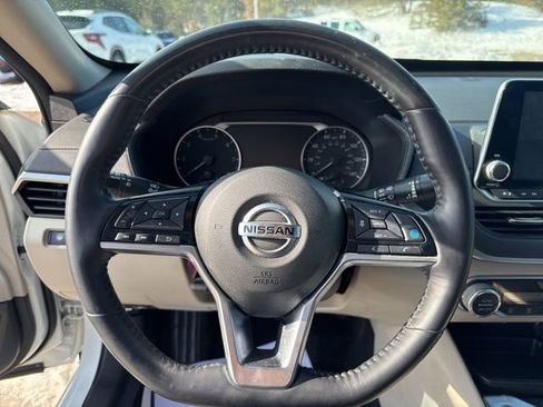 Used 2019 Nissan Altima 2.5 SV FWD image 29