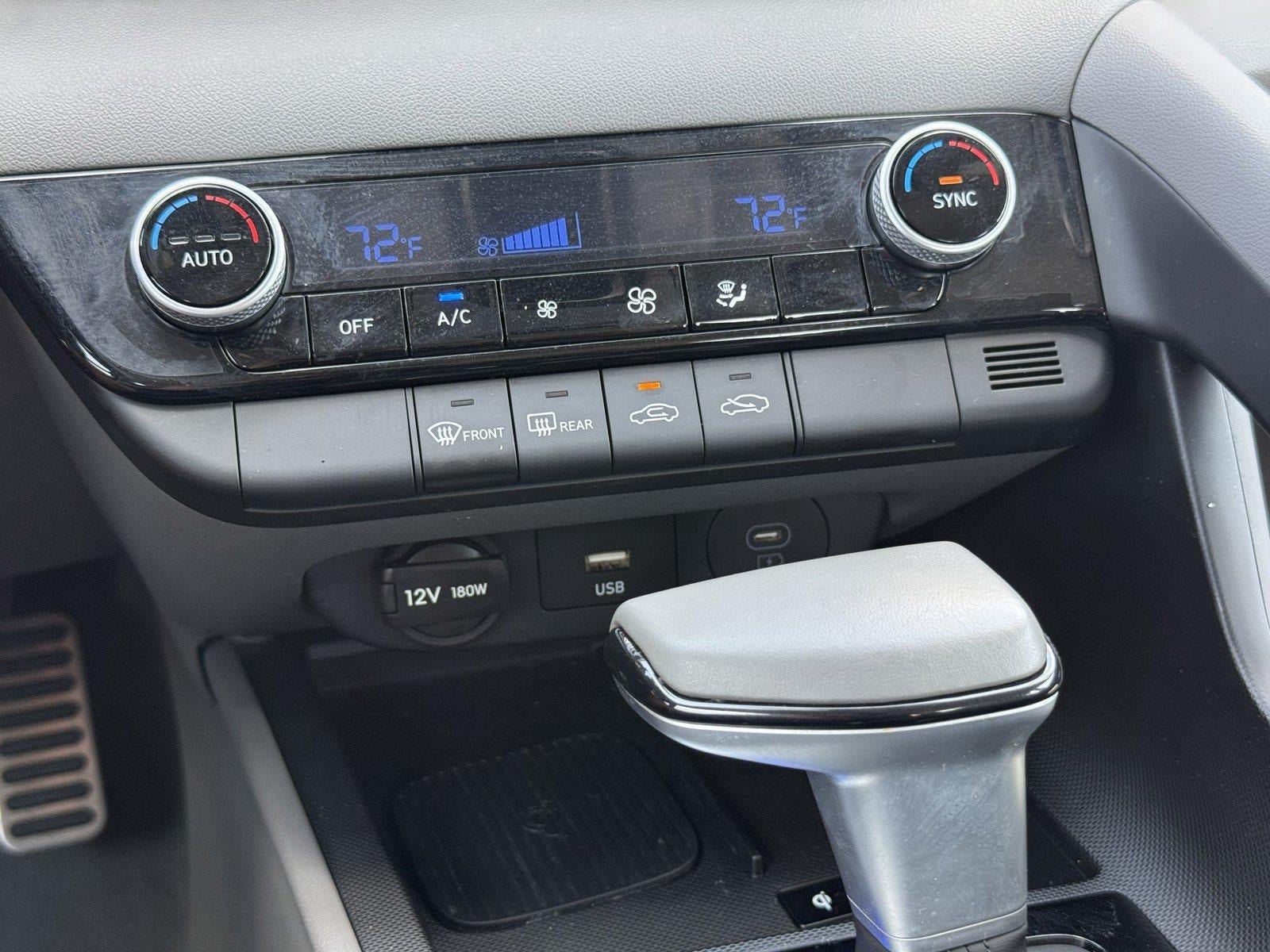 Used 2025 Hyundai Elantra Sport FWD image 16