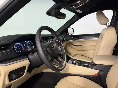 Used 2024 Jeep Grand Cherokee L Limited w/ Trailer Tow Package image 22