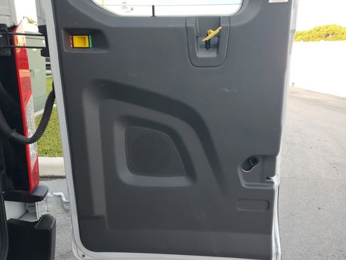 Used 2023 Ford Transit 350 XLT image 17