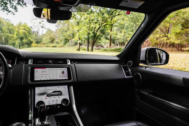 Used 2018 Land Rover Range Rover Sport HSE AWD/4WD image 17