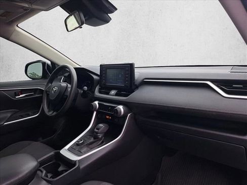 Certified 2019 Toyota RAV4 XLE image 16