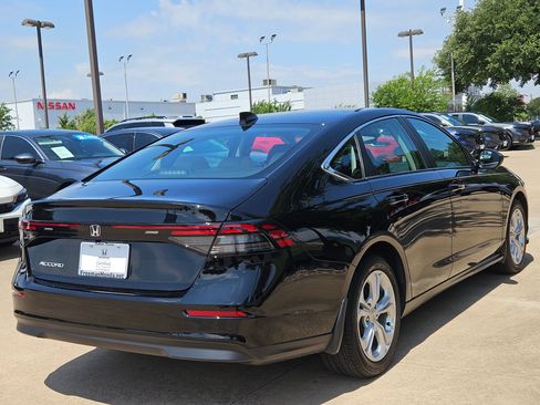 Certified 2025 Honda Accord LX image 5