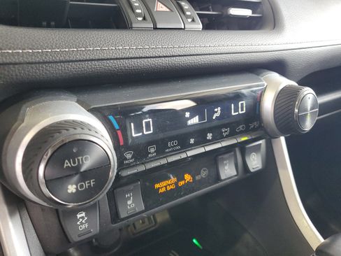 Used 2021 Toyota RAV4 XLE Premium FWD image 26