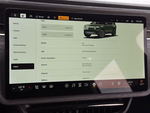 Used 2023 Rivian R1S Adventure image 13