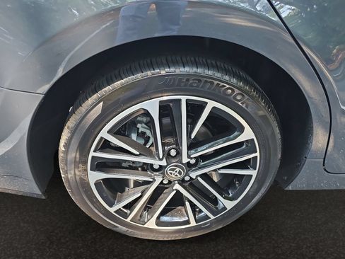 Used 2025 Toyota Camry XLE FWD image 43