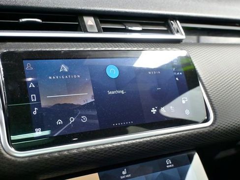 Used 2022 Land Rover Range Rover Velar R-Dynamic S image 25