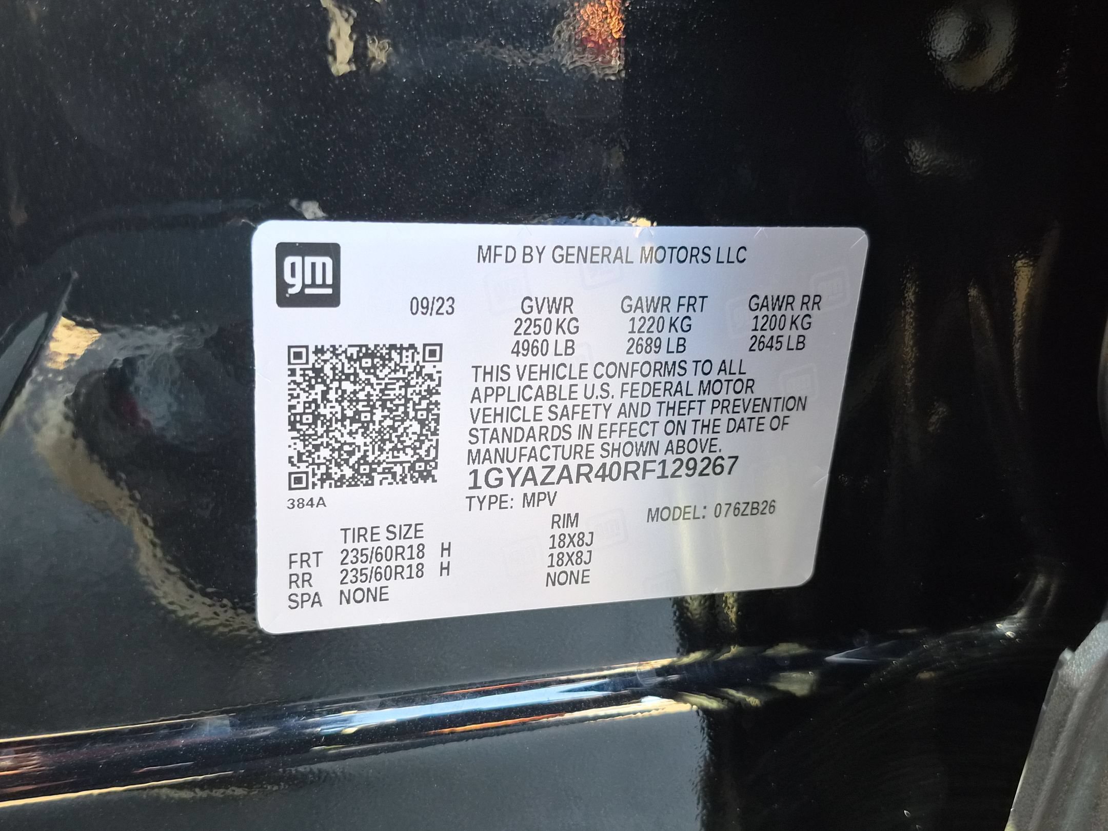 Certified 2024 Cadillac XT4 Luxury w/ Cold Weather Package FWD image 34