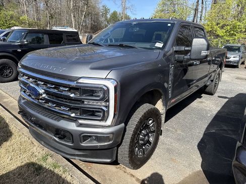 Used 2024 Ford F250 Platinum image 5