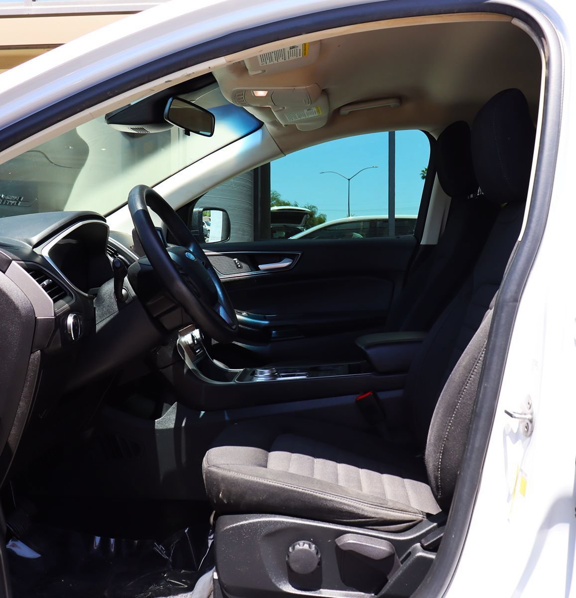Used 2021 Ford Edge SE FWD image 37