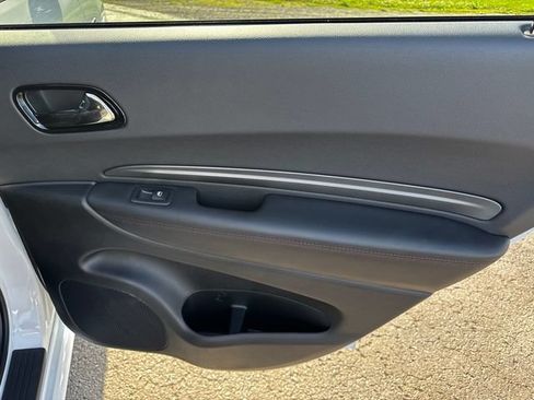 Certified 2023 Dodge Durango R/T RWD image 15
