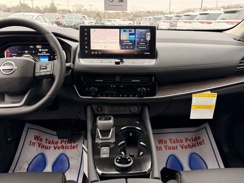 New 2026 Nissan Rogue Platinum w/ Tech Package image 26