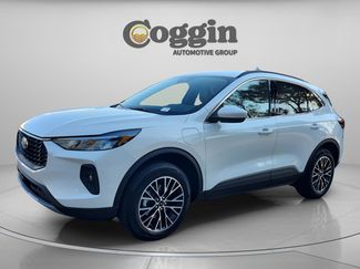 New 2026 Ford Escape SE video 1