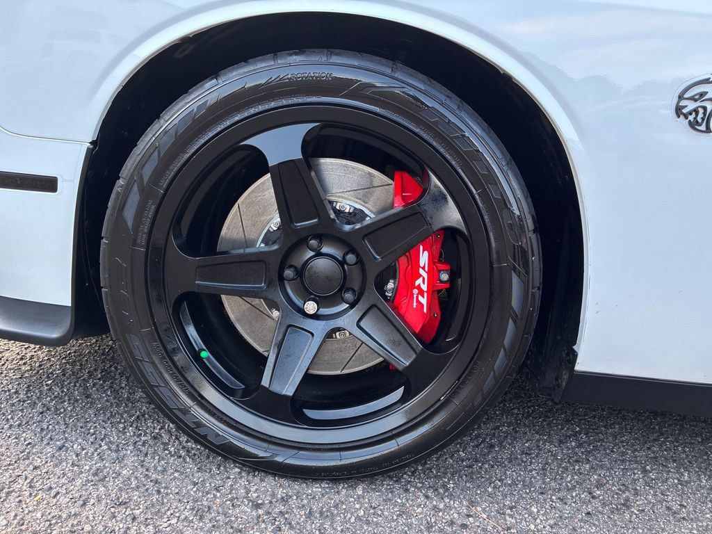 Used 2022 Dodge Challenger SRT Hellcat w/ Plus Package RWD image 16